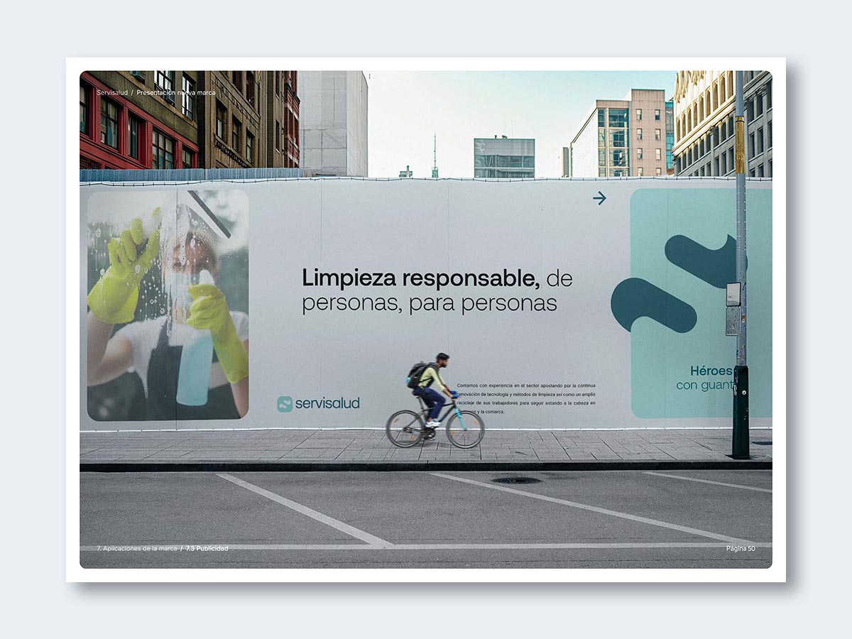 Manual de identidad para la empresa de servicios de limpieza Servisalud; aplicación valla publicitaria.